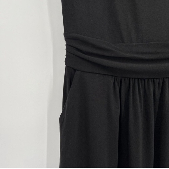 NWT Quince Womens Black Tencel Jersey sz XS Short Sleeve Midi - Picture 3 of 4